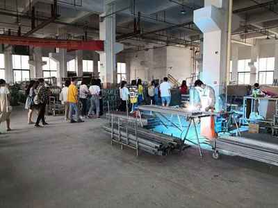 校企合作創(chuàng)新篇 溫州大學(xué)甌江學(xué)院走進(jìn)口袋屋游樂(lè)工廠